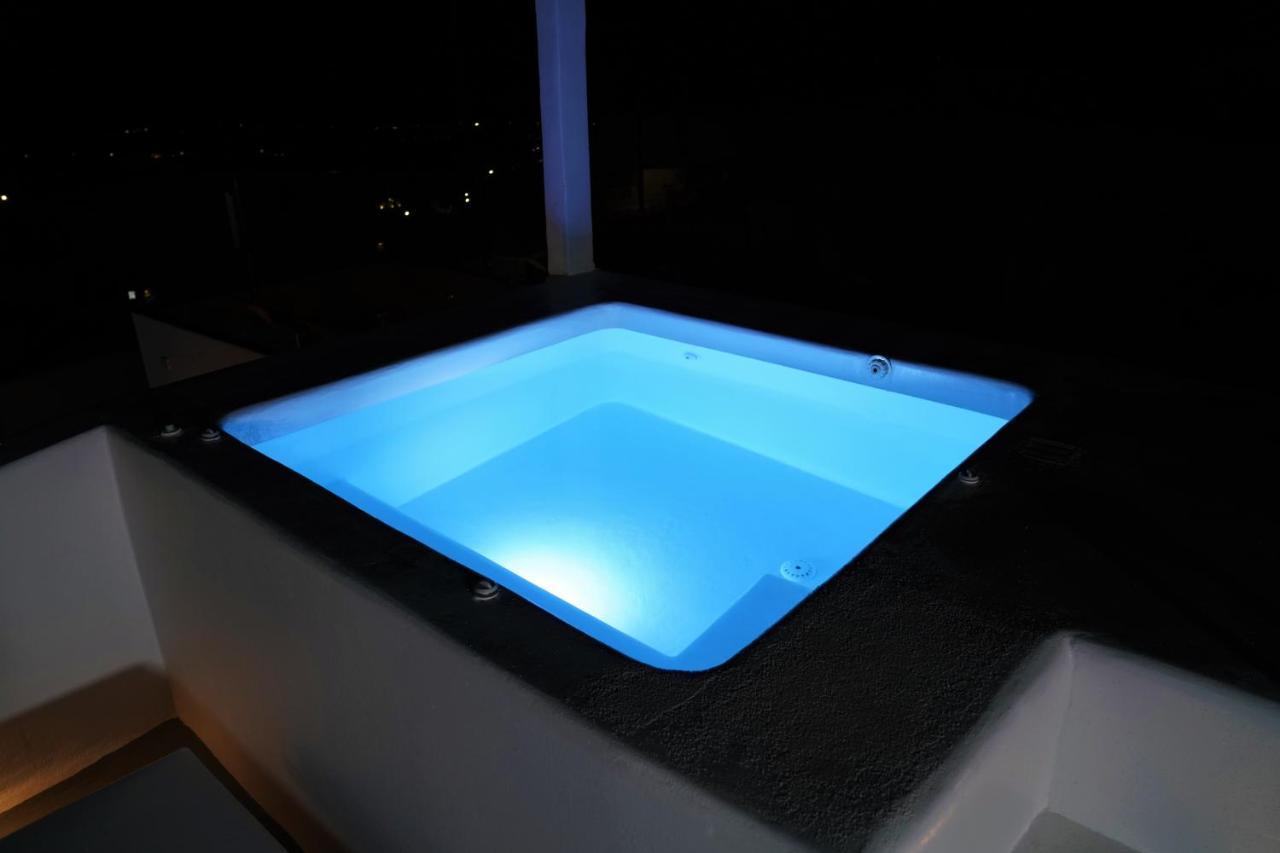 Oinos Luxury Suites Foinikiá Dış mekan fotoğraf