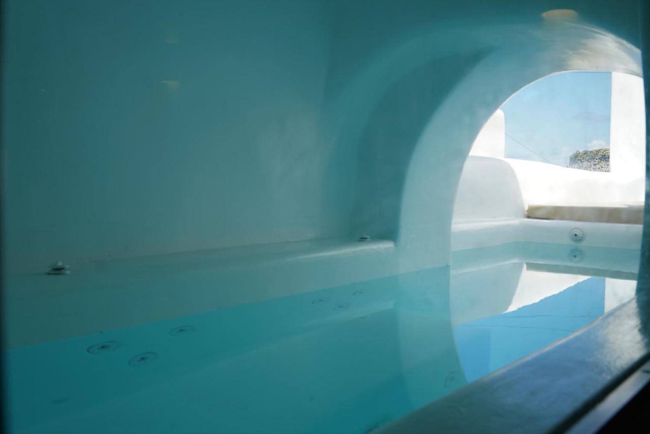 Oinos Luxury Suites Foinikiá Dış mekan fotoğraf