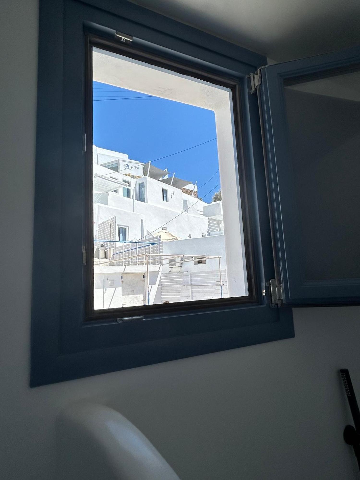 Oinos Luxury Suites Foinikiá Dış mekan fotoğraf